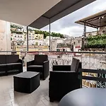 Pensión La Maison Di Tina 4*