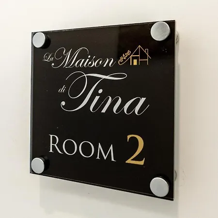 Pensión La Maison Di Tina Nápoles