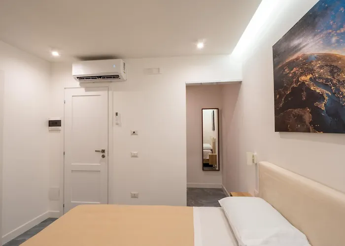 La Maison Di Tina 4* Неаполь