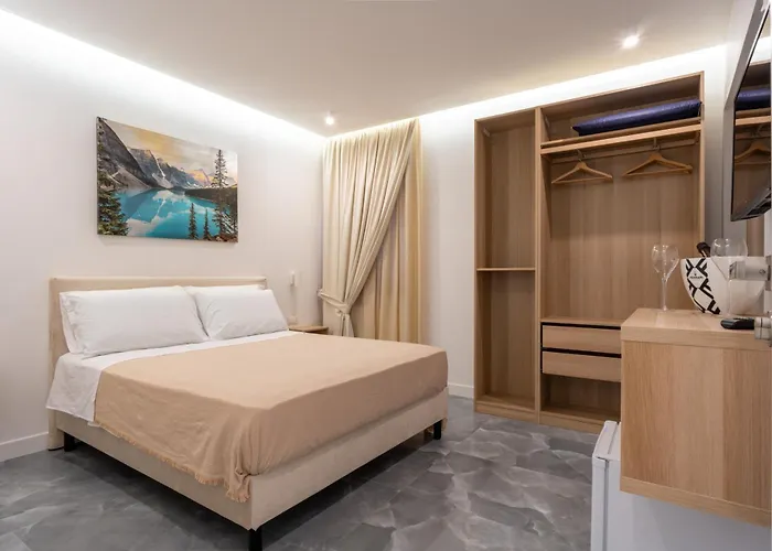 Гостевой дом La Maison Di Tina Неаполь