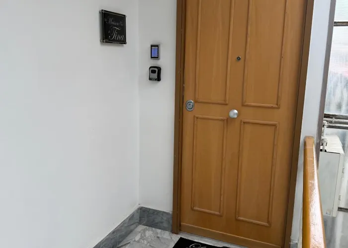 La Maison Di Tina Гостевой дом Неаполь